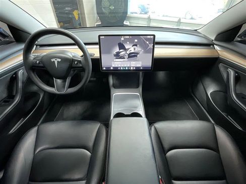 Used 2022 Tesla Model 3 Long Range AWD/4WD image 20
