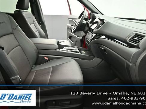 Used 2024 Honda Passport Black Edition image 41