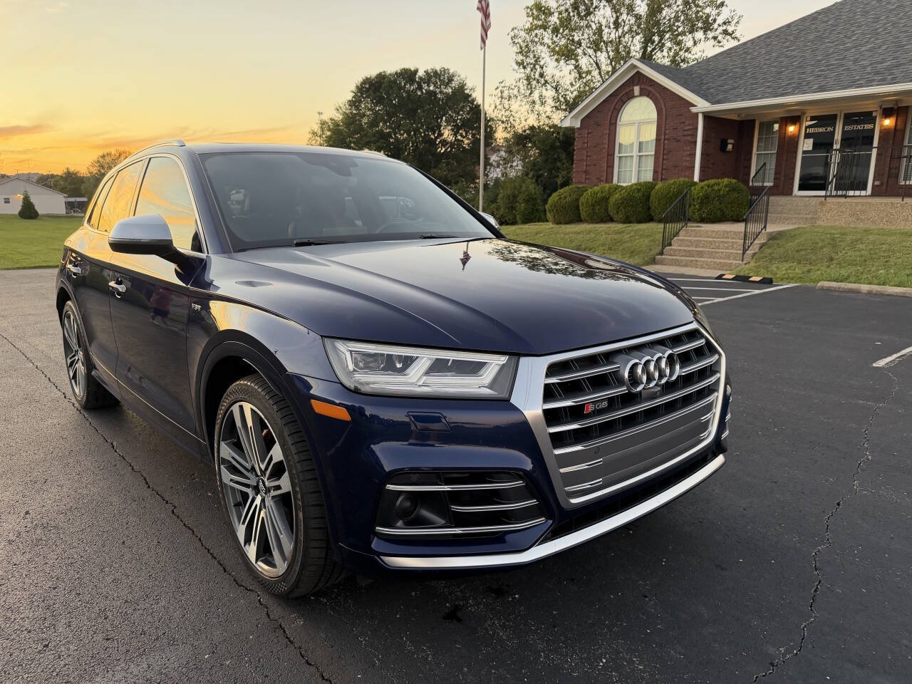 Used 2018 Audi SQ5 Prestige w/ Prestige Package AWD/4WD image 8