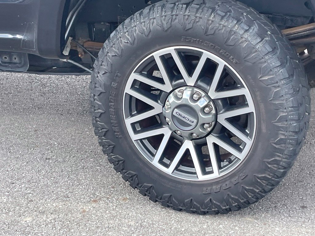 Used 2019 Ford F250 Lariat w/ Lariat Ultimate Package AWD/4WD image 9