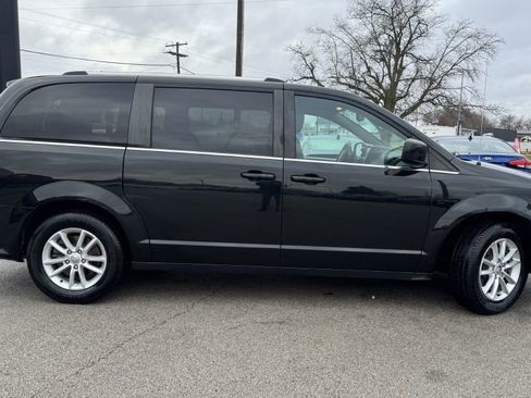 Used 2020 Dodge Grand Caravan SXT image 8