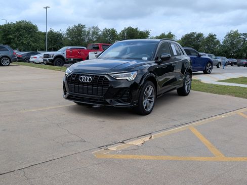 Used 2023 Audi Q3 2.0T Premium Plus w/ Premium Plus Package AWD/4WD image 5
