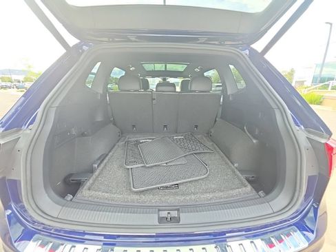 Certified 2022 Volkswagen Tiguan SEL R-Line AWD/4WD image 26