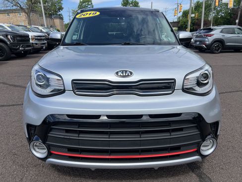 Used 2019 Kia Soul ! w/ Technology Package FWD image 2