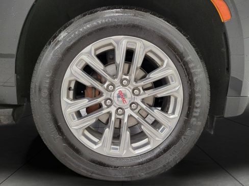 Used 2021 GMC Yukon SLT w/ SLT Luxury Plus Package image 4