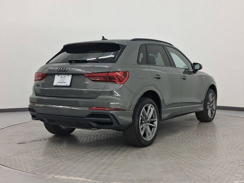 New 2025 Audi Q3 2.0T Premium image 9