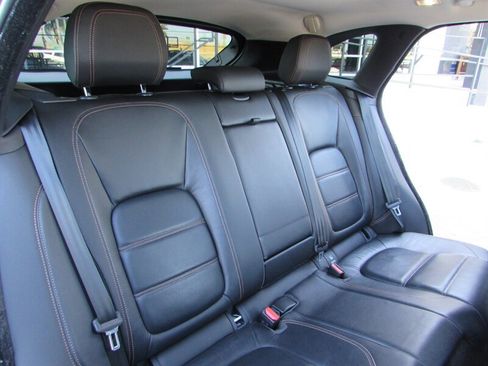 Used 2017 Jaguar F-PACE Prestige AWD/4WD image 31
