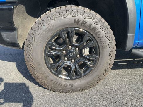 Used 2023 Chevrolet Silverado 1500 ZR2 w/ Technology Package image 21