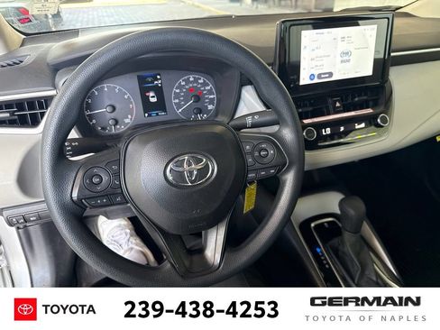 Used 2025 Toyota Corolla LE FWD image 19