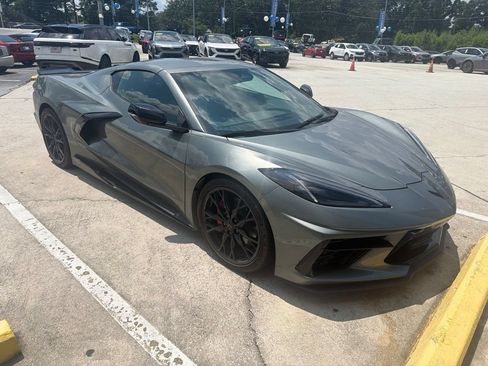 Used 2024 Chevrolet Corvette Stingray Preferred Cpe RWD image 2