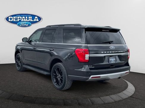Used 2024 Ford Expedition XLT AWD/4WD image 3