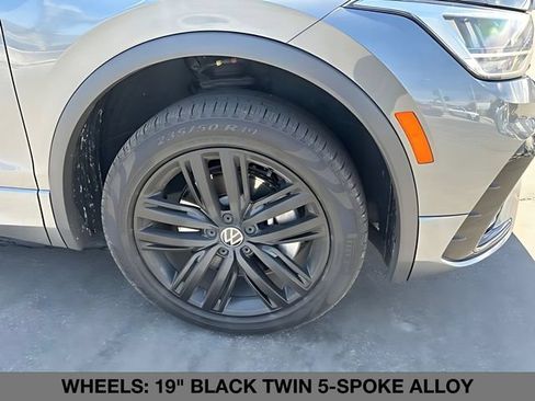 Used 2022 Volkswagen Tiguan SE R-Line AWD/4WD image 11