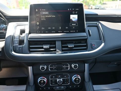 Used 2024 GMC Yukon XL SLT w/ SLT Premium Package AWD/4WD image 34
