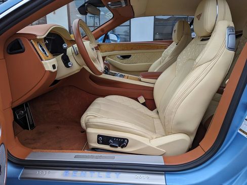 Used 2020 Bentley Continental GT AWD/4WD image 21