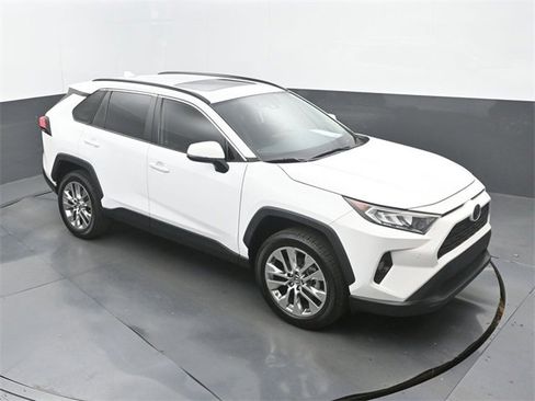 Used 2019 Toyota RAV4 XLE Premium w/ Advanced Technology Package image 30