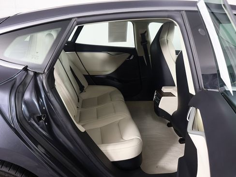 Used 2017 Tesla Model S 75D image 30