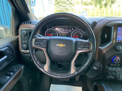 Used 2022 Chevrolet Silverado 3500 High Country image 16