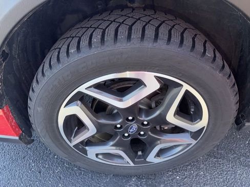 Used 2020 Subaru Crosstrek 2.0i Limited w/ Moonroof Package w/Navigation image 28