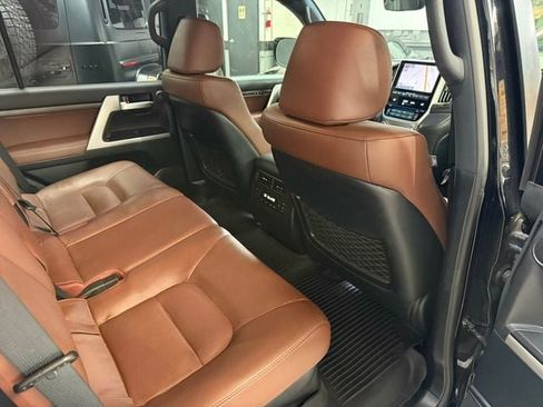 Used 2019 Toyota Land Cruiser AWD/4WD image 29