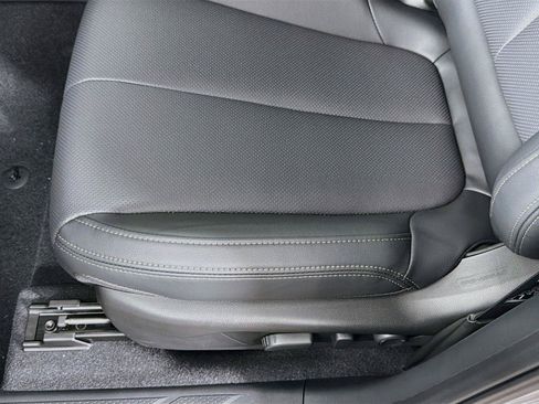 New 2026 Subaru Outback Limited AWD/4WD image 15