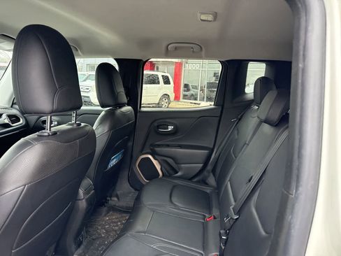Used 2016 Jeep Renegade Limited image 17