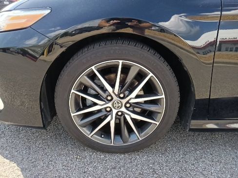 Used 2023 Toyota Camry XLE w/ Navigation Package FWD image 10