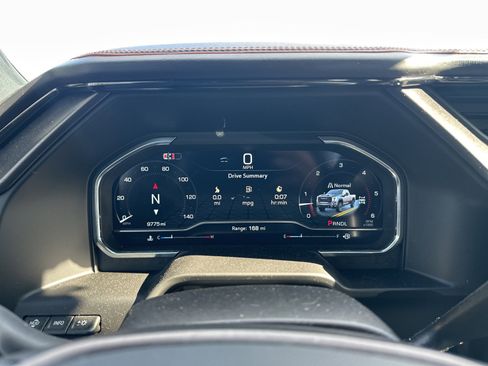 Used 2025 GMC Sierra 2500 AT4 w/ AT4 Premium Plus Package image 7