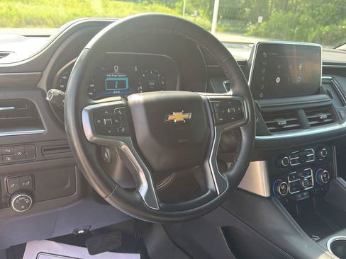 Used 2023 Chevrolet Tahoe LT w/ Luxury Package AWD/4WD image 18