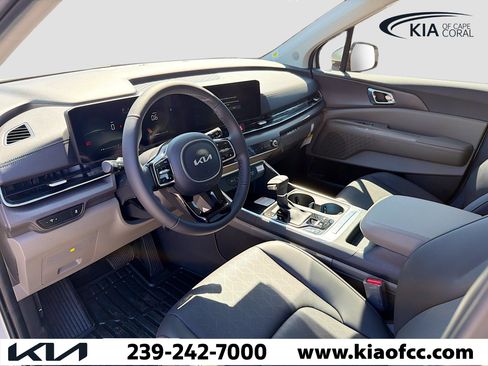 New 2026 Kia Carnival EX FWD image 28