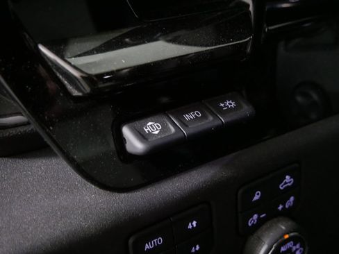 Used 2023 Chevrolet Silverado 1500 ZR2 w/ Technology Package AWD/4WD image 19