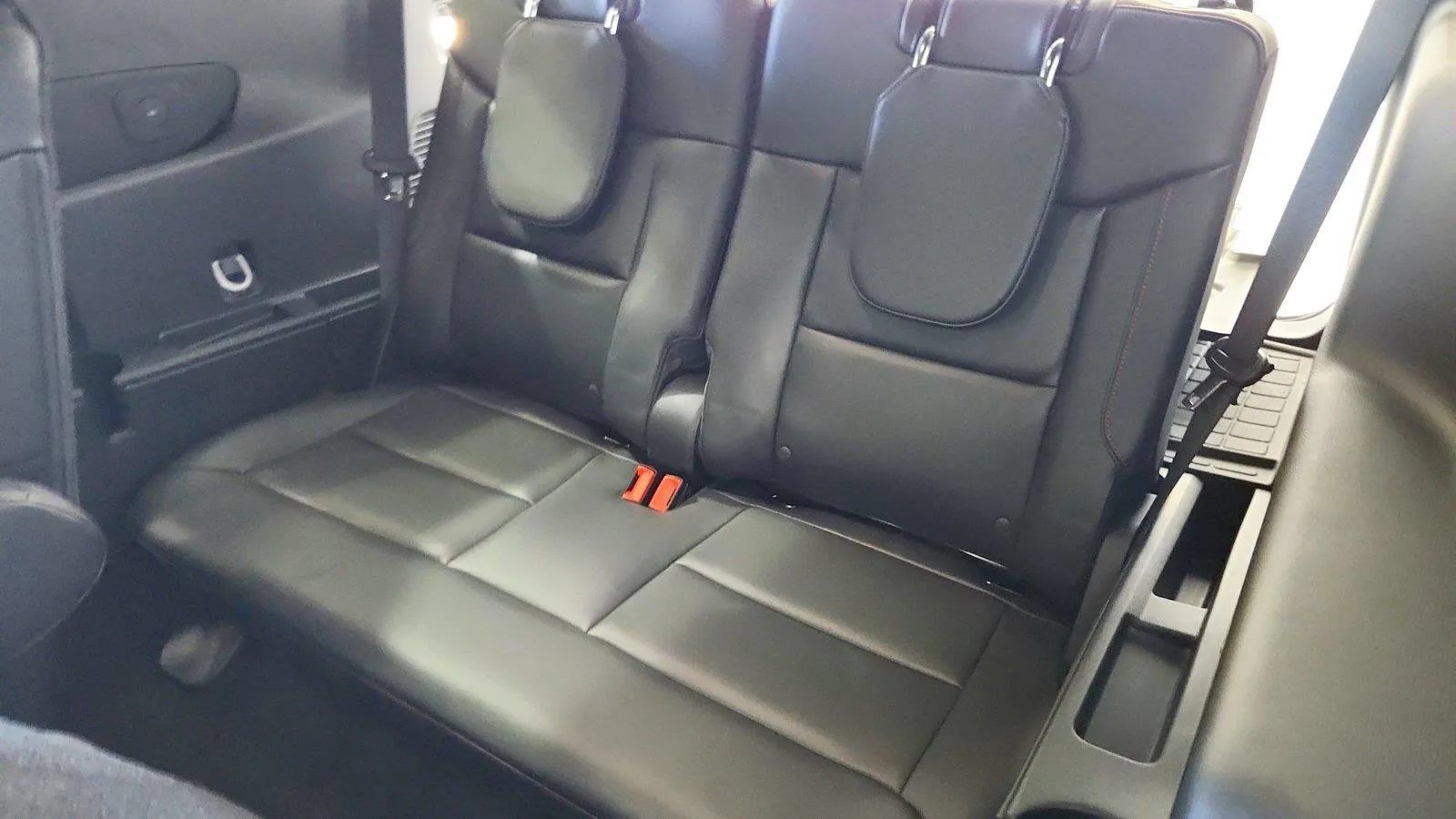 Used 2025 Ford Explorer ST w/ Sun And Sound Package RWD image 27