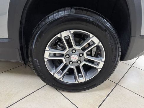 Used 2025 GMC Terrain Elevation FWD image 23