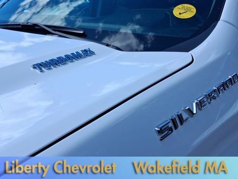 Used 2025 Chevrolet Silverado 1500 LT AWD/4WD image 10