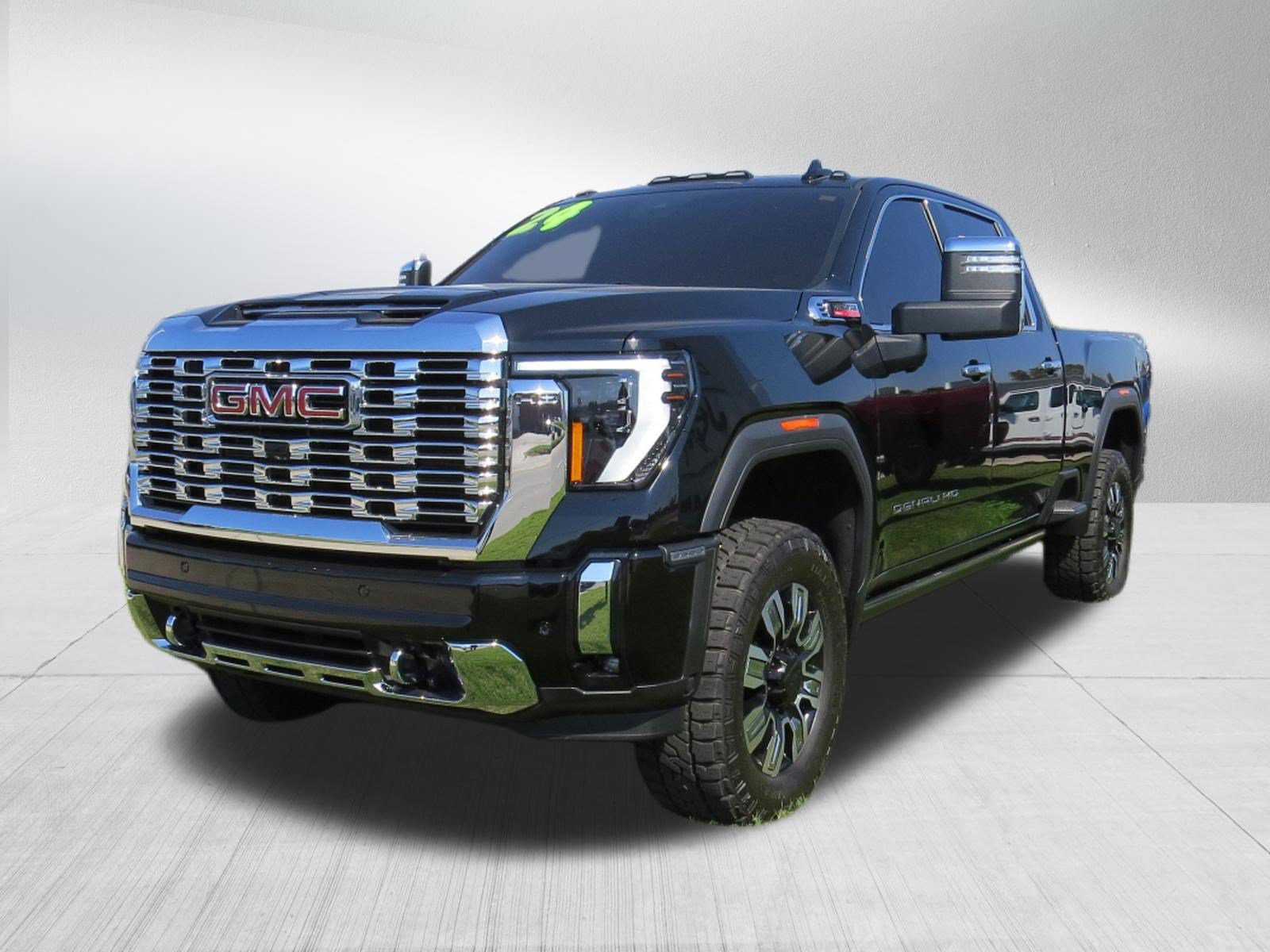 Used 2024 GMC Sierra 3500 Denali w/ Denali Reserve Package AWD/4WD image 9