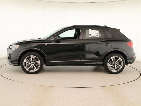 New 2025 Audi Q3 2.0T Premium image 2