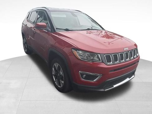 Used 2019 Jeep Compass Limited AWD/4WD image 2