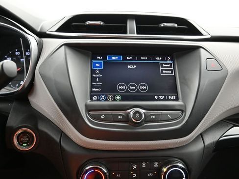 Used 2021 Chevrolet TrailBlazer LT image 16