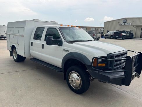 Used 2006 Ford F550 4x4 Crew Cab Super Duty image 14