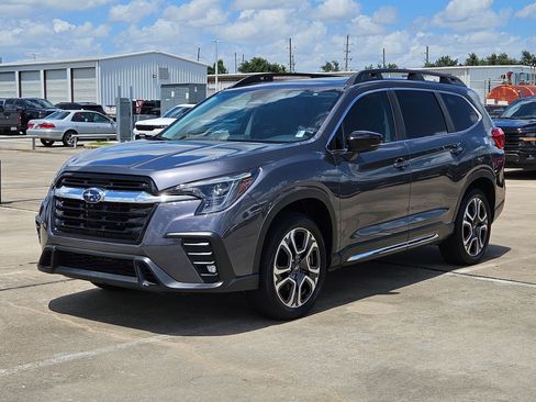 Used 2025 Subaru Ascent Limited AWD/4WD image 10