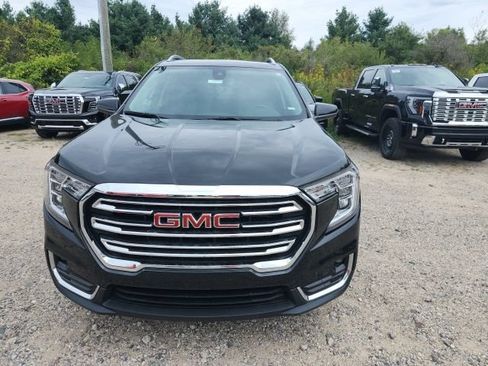 Used 2024 GMC Terrain SLT AWD/4WD image 8