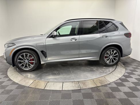 New 2026 BMW X5 xDrive50e AWD/4WD image 16