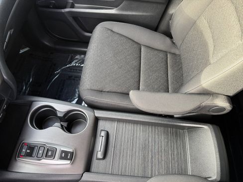 Used 2023 Honda Ridgeline Sport image 14