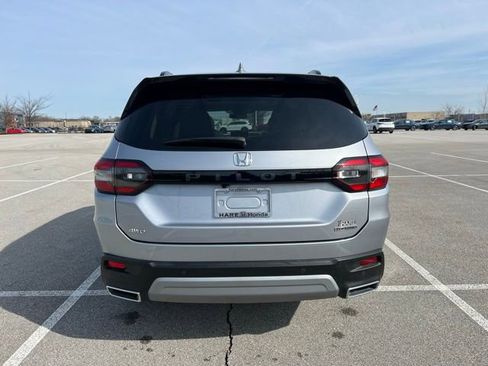 Used 2024 Honda Pilot Touring image 7