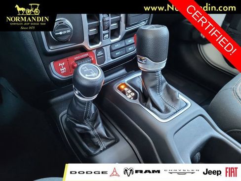 Certified 2026 Jeep Gladiator Mojave AWD/4WD image 12