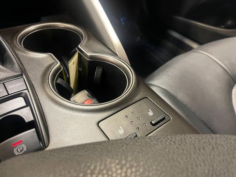 Used 2023 Toyota Camry XSE image 28