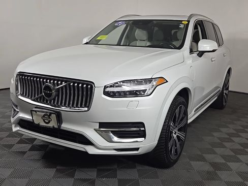 Used 2021 Volvo XC90 T8 Inscription w/ Protection Package Premier AWD/4WD image 3
