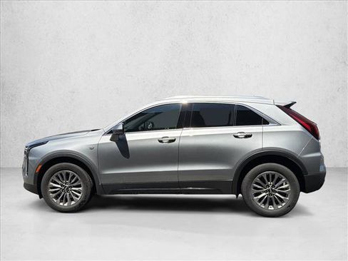 Used 2025 Cadillac XT4 Premium Luxury FWD image 7