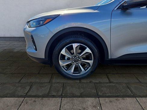 Certified 2023 Ford Escape Platinum AWD/4WD image 26