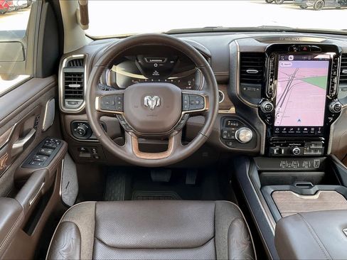 Used 2025 RAM 1500 Limited w/ Trailer Tow Group image 5