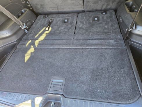 Used 2016 Honda Pilot Touring image 18